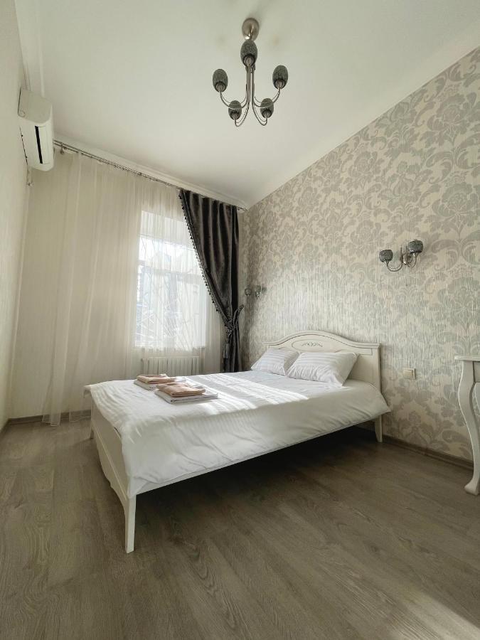 Cozy Apartment On Greek Street 15 Одесса Экстерьер фото