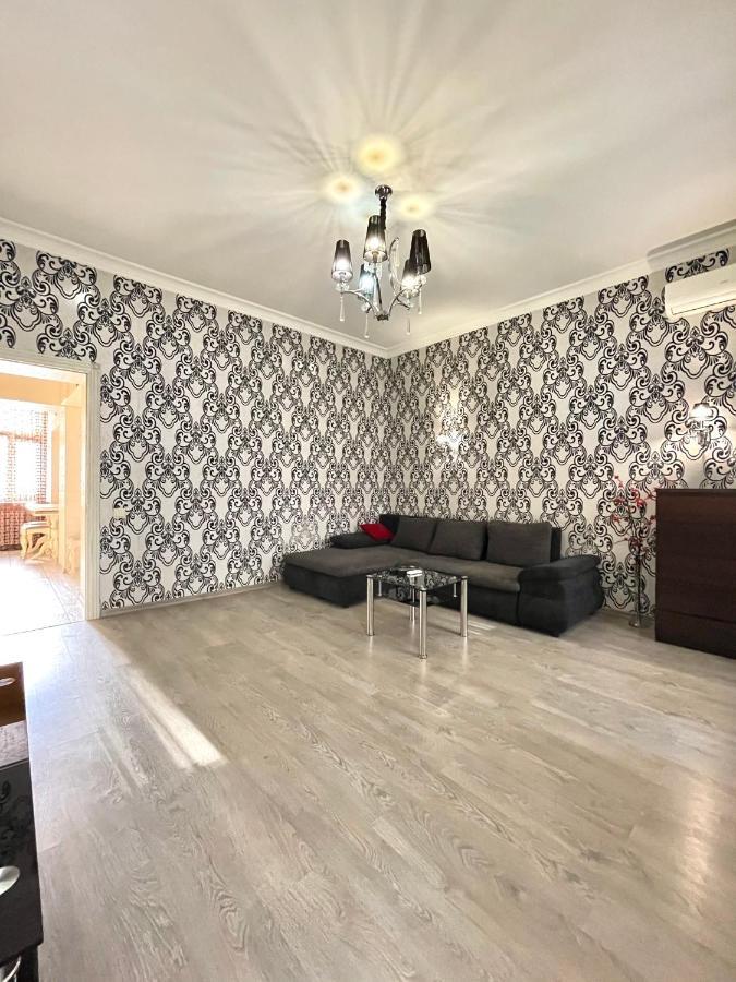 Cozy Apartment On Greek Street 15 Одесса Экстерьер фото