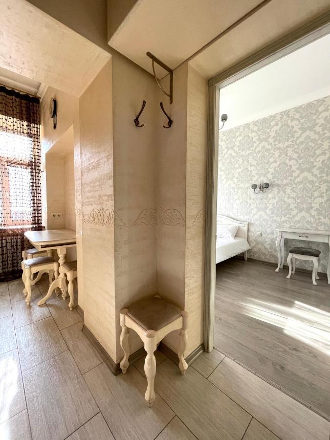 Cozy Apartment On Greek Street 15 Одесса Экстерьер фото