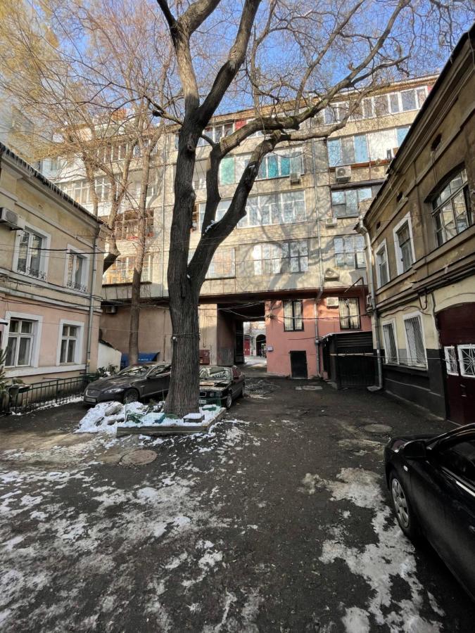 Cozy Apartment On Greek Street 15 Одесса Экстерьер фото