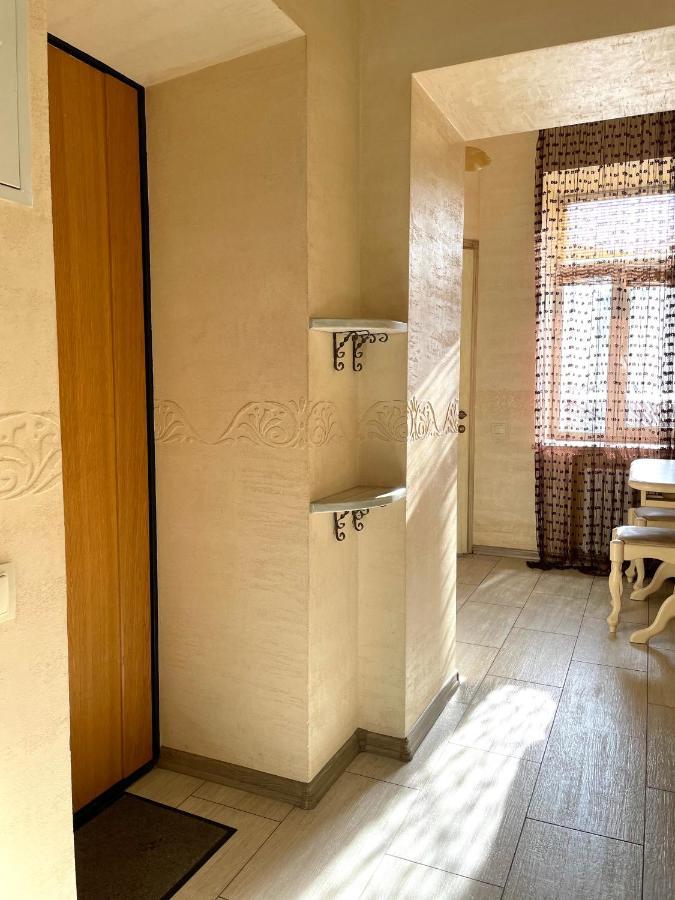 Cozy Apartment On Greek Street 15 Одесса Экстерьер фото
