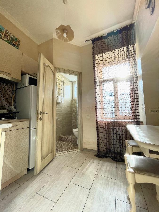 Cozy Apartment On Greek Street 15 Одесса Экстерьер фото